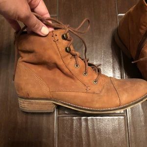 Steve Madden Robbin cognac moto booties